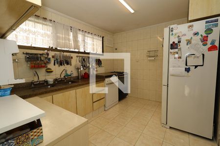 Apartamento à venda com 210m², 4 quartos e 3 vagas Apartamento à venda com 210m², 4 quartos e 3 vagasCozinha
