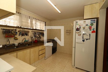 Apartamento à venda com 210m², 4 quartos e 3 vagas Apartamento à venda com 210m², 4 quartos e 3 vagasCozinha