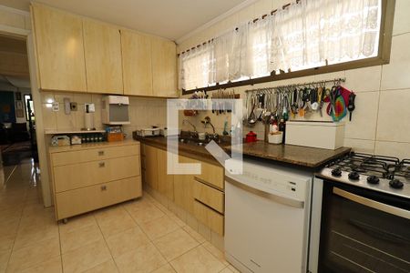 Apartamento à venda com 210m², 4 quartos e 3 vagas Apartamento à venda com 210m², 4 quartos e 3 vagasCozinha