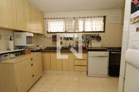 Apartamento à venda com 210m², 4 quartos e 3 vagas Apartamento à venda com 210m², 4 quartos e 3 vagasCozinha