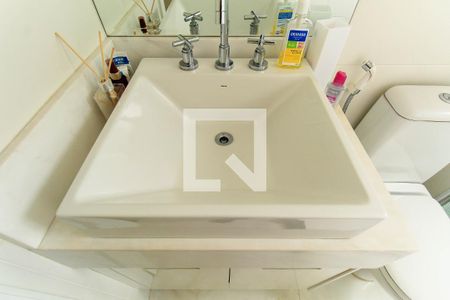 Apartamento à venda com 283m², 3 quartos e 4 vagasBanheiro do Quarto 2