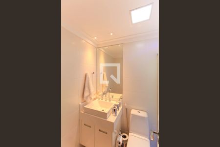 Apartamento à venda com 283m², 3 quartos e 4 vagasBanheiro do Quarto 1