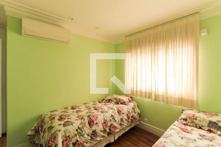 Apartamento à venda com 283m², 3 quartos e 4 vagasQuarto 2