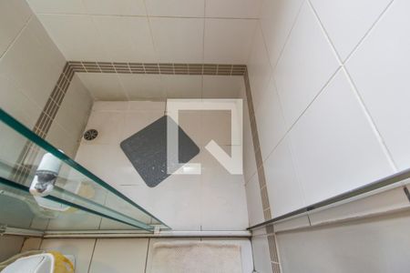 Apartamento à venda com 66m², 2 quartos e 1 vagaDetalhe do Banheiro da Suite