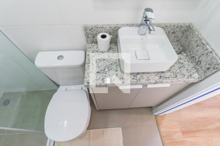 Banheiro Social de apartamento para alugar com 1 quarto, 20m² em Água Verde, Curitiba