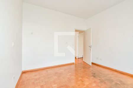 Apartamento à venda com 200m², 4 quartos e 2 vagas Apartamento à venda com 200m², 4 quartos e 2 vagasQuarto 2