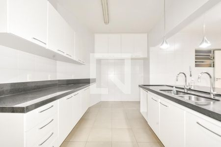 Apartamento à venda com 200m², 4 quartos e 2 vagas Apartamento à venda com 200m², 4 quartos e 2 vagasCozinha