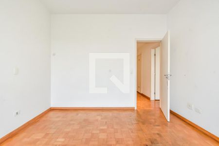 Apartamento à venda com 200m², 4 quartos e 2 vagas Apartamento à venda com 200m², 4 quartos e 2 vagasQuarto 2