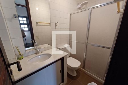 Casa à venda com 450m², 5 quartos e 3 vagasBanheiro de serviço
