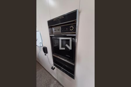 Casa à venda com 450m², 5 quartos e 3 vagasCozinha - forno