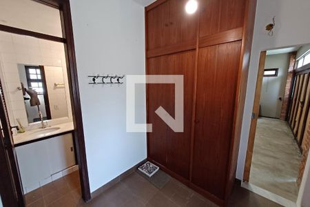 Casa à venda com 450m², 5 quartos e 3 vagasQuarto de Serviço