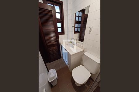 Casa à venda com 450m², 5 quartos e 3 vagasBanheiro de serviço