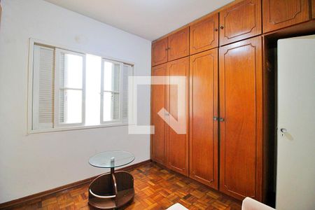 Casa à venda com 480m², 6 quartos e 8 vagasQuarto 4