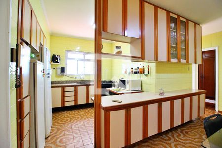 Casa à venda com 480m², 6 quartos e 8 vagasCozinha