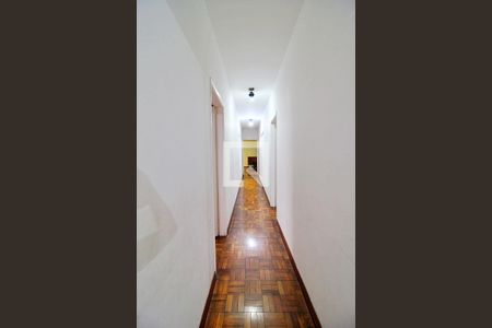 Casa à venda com 480m², 6 quartos e 8 vagasCorredor