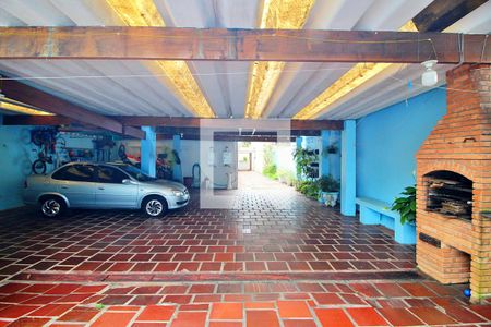 Casa à venda com 480m², 6 quartos e 8 vagasGaragem / Churrasqueira