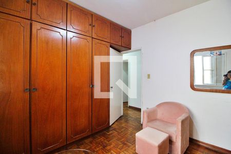 Casa à venda com 480m², 6 quartos e 8 vagasQuarto 4