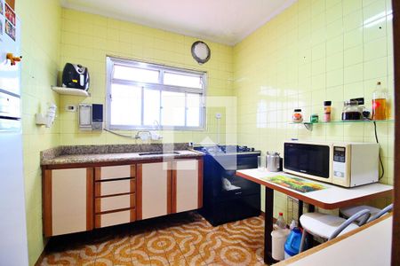 Casa à venda com 480m², 6 quartos e 8 vagasCozinha