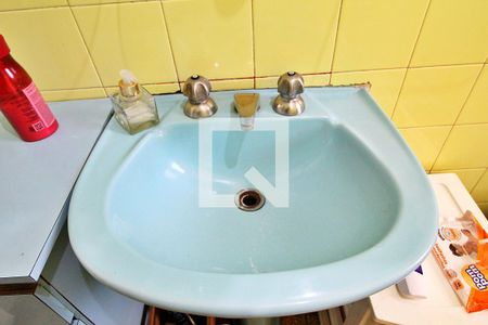 Casa à venda com 480m², 6 quartos e 8 vagasBanheiro da Suíte 1