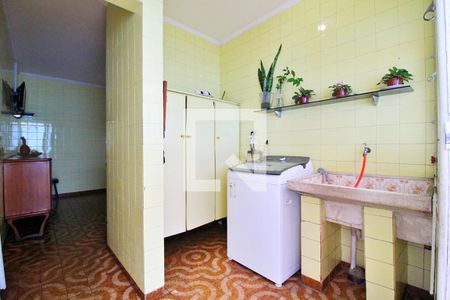 Casa à venda com 480m², 6 quartos e 8 vagasÁrea de Serviço