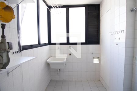 Apartamento à venda com 62m², 2 quartos e 2 vagas Apartamento à venda com 62m², 2 quartos e 2 vagasÁrea de Serviço