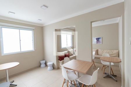 Apartamento para alugar com 42m², 2 quartos e sem vagaÁrea comum - Salão de festas