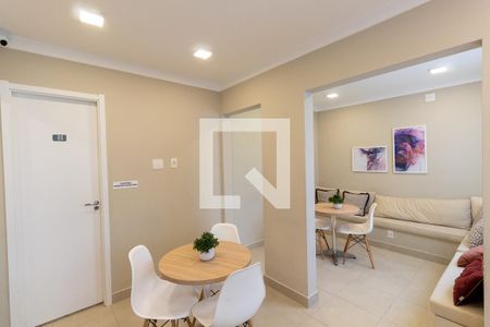 Apartamento para alugar com 42m², 2 quartos e sem vagaÁrea comum - Salão de festas