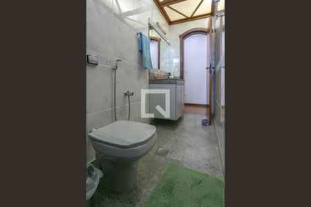 Apartamento à venda com 220m², 4 quartos e 4 vagasBanheiro