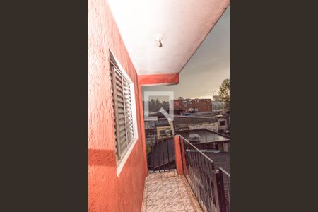 Casa à venda com 373m², 3 quartos e 1 vaga Casa à venda com 373m², 3 quartos e 1 vagaVaranda