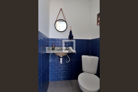 Apartamento à venda com 103m², 2 quartos e 2 vagasBanheiro da Área de Serviço