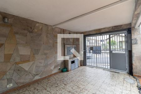 Casa à venda com 180m², 5 quartos e 2 vagas Casa à venda com 180m², 5 quartos e 2 vagasGaragem