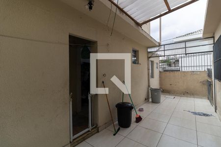 Casa à venda com 180m², 5 quartos e 2 vagas Casa à venda com 180m², 5 quartos e 2 vagasQuintal