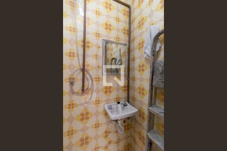 Casa à venda com 180m², 5 quartos e 2 vagas Casa à venda com 180m², 5 quartos e 2 vagasBanheiro 2 da Edícula