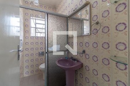 Casa à venda com 180m², 5 quartos e 2 vagas Casa à venda com 180m², 5 quartos e 2 vagasBanheiro 3