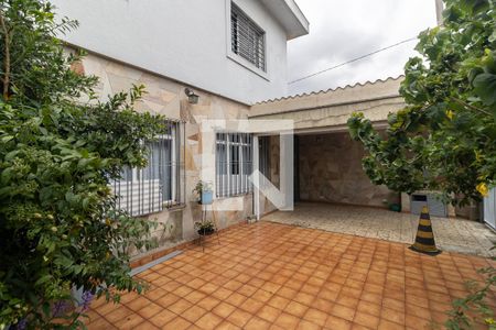 Casa à venda com 180m², 5 quartos e 2 vagas Casa à venda com 180m², 5 quartos e 2 vagasJardim