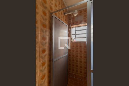 Casa à venda com 180m², 5 quartos e 2 vagas Casa à venda com 180m², 5 quartos e 2 vagasBanheiro 2