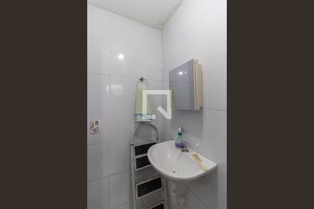 Casa à venda com 180m², 5 quartos e 2 vagas Casa à venda com 180m², 5 quartos e 2 vagasBanheiro da Suíte da Edicula