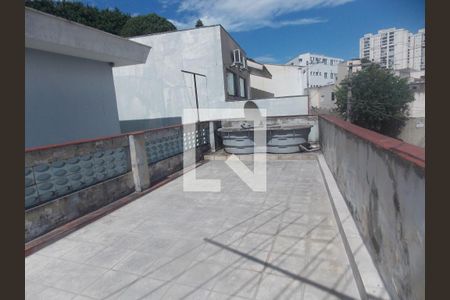 Casa à venda com 327m², 3 quartos e 4 vagasÁrea comum