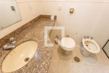 Apartamento à venda com 85m², 3 quartos e 2 vagas Apartamento à venda com 85m², 3 quartos e 2 vagasBanheiro Social