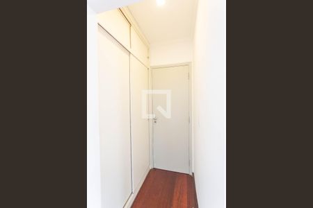 Apartamento à venda com 85m², 3 quartos e 2 vagas Apartamento à venda com 85m², 3 quartos e 2 vagasCloset da suíte