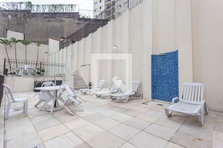 Apartamento à venda com 85m², 3 quartos e 2 vagas Apartamento à venda com 85m², 3 quartos e 2 vagasÁrea da piscina
