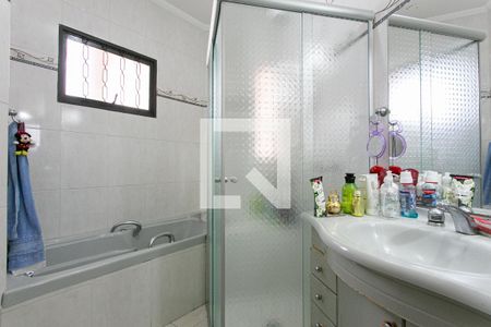 Casa à venda com 211m², 3 quartos e 2 vagas Casa à venda com 211m², 3 quartos e 2 vagasBanheiro da Suíte 3