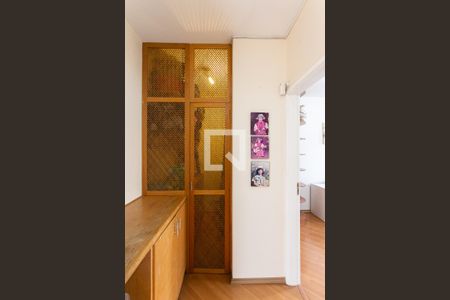 Casa à venda com 211m², 3 quartos e 2 vagas Casa à venda com 211m², 3 quartos e 2 vagasCorredor das Suítes