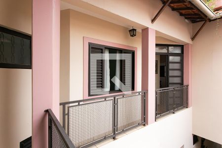 Casa à venda com 211m², 3 quartos e 2 vagas Casa à venda com 211m², 3 quartos e 2 vagasCorredor