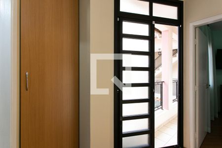 Casa à venda com 211m², 3 quartos e 2 vagas Casa à venda com 211m², 3 quartos e 2 vagasCorredor das Suítes