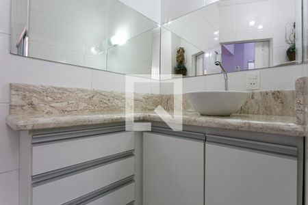 Casa à venda com 211m², 3 quartos e 2 vagas Casa à venda com 211m², 3 quartos e 2 vagasBanheiro da Suíte 1