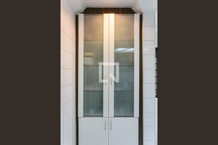 Casa à venda com 211m², 3 quartos e 2 vagas Casa à venda com 211m², 3 quartos e 2 vagasCozinha