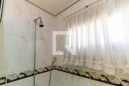 Apartamento à venda com 250m², 3 quartos e 4 vagas Apartamento à venda com 250m², 3 quartos e 4 vagasBanheiro da Suíte 1