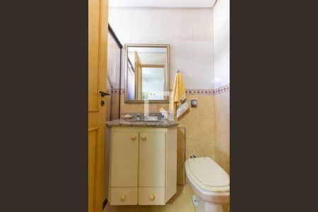 Apartamento à venda com 250m², 3 quartos e 4 vagas Apartamento à venda com 250m², 3 quartos e 4 vagasBanheiro da Suíte 3