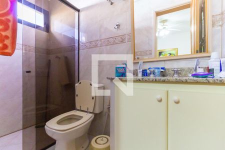 Apartamento à venda com 250m², 3 quartos e 4 vagas Apartamento à venda com 250m², 3 quartos e 4 vagasBanheiro da Suíte 2